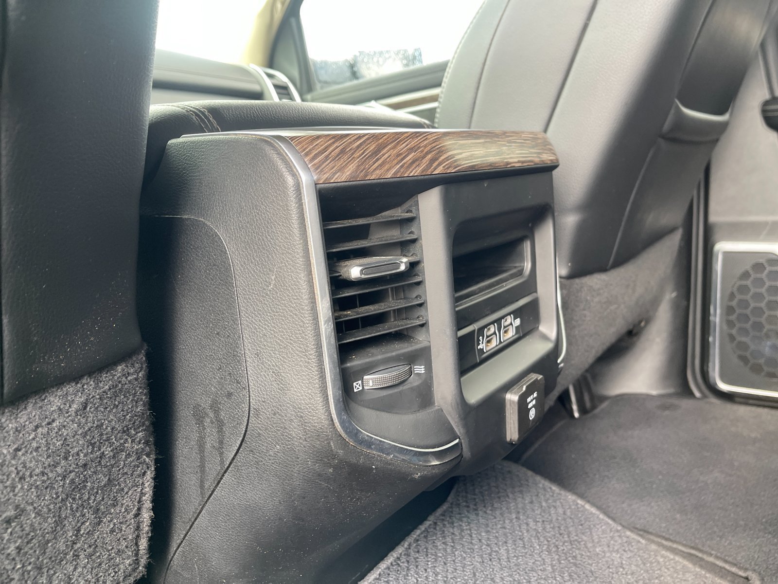 Used 2020 RAM 2500 Laramie AWD/4WD image 14