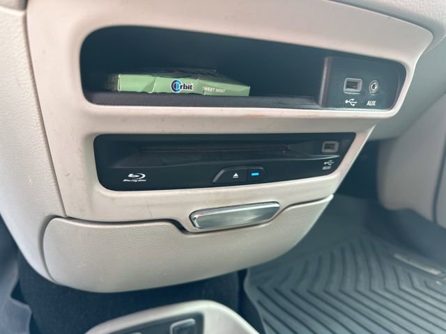 Used 2019 Chrysler Pacifica Touring Plus w/ Advanced Safetytec Group FWD image 10