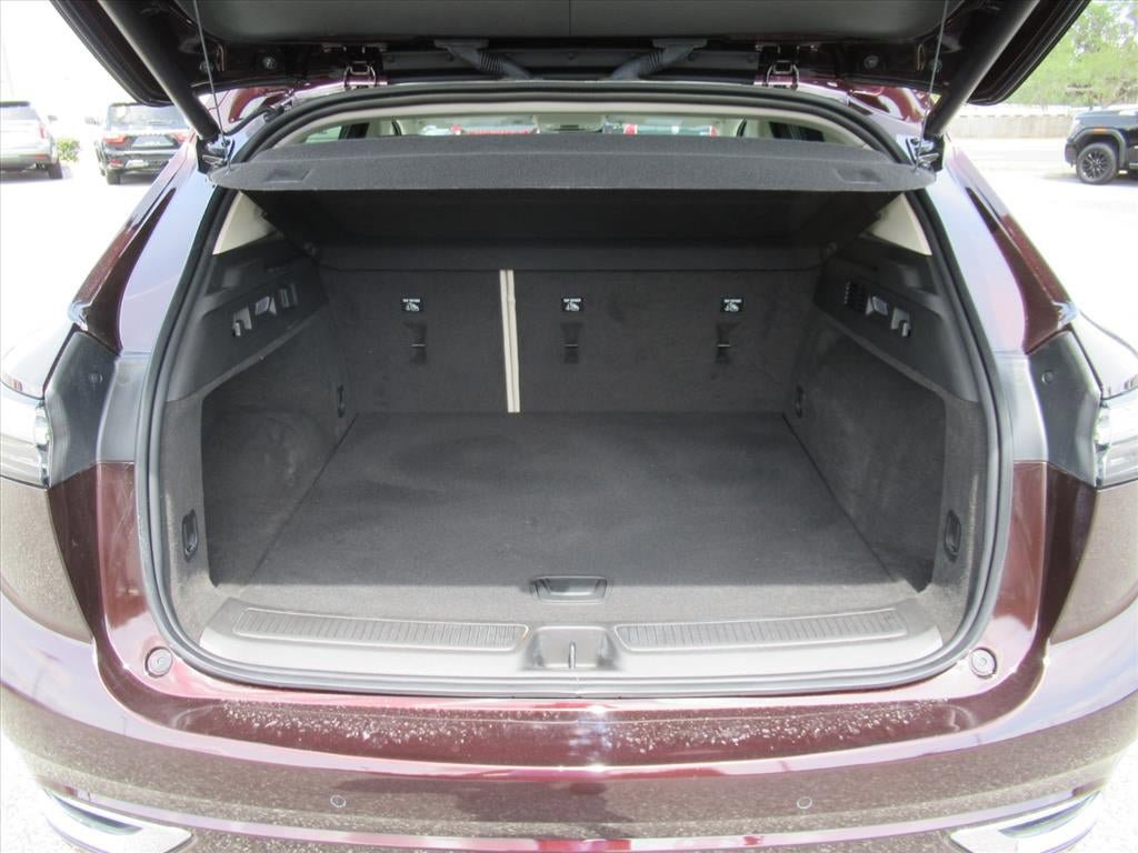 Used 2023 Buick Envision Avenir FWD image 35