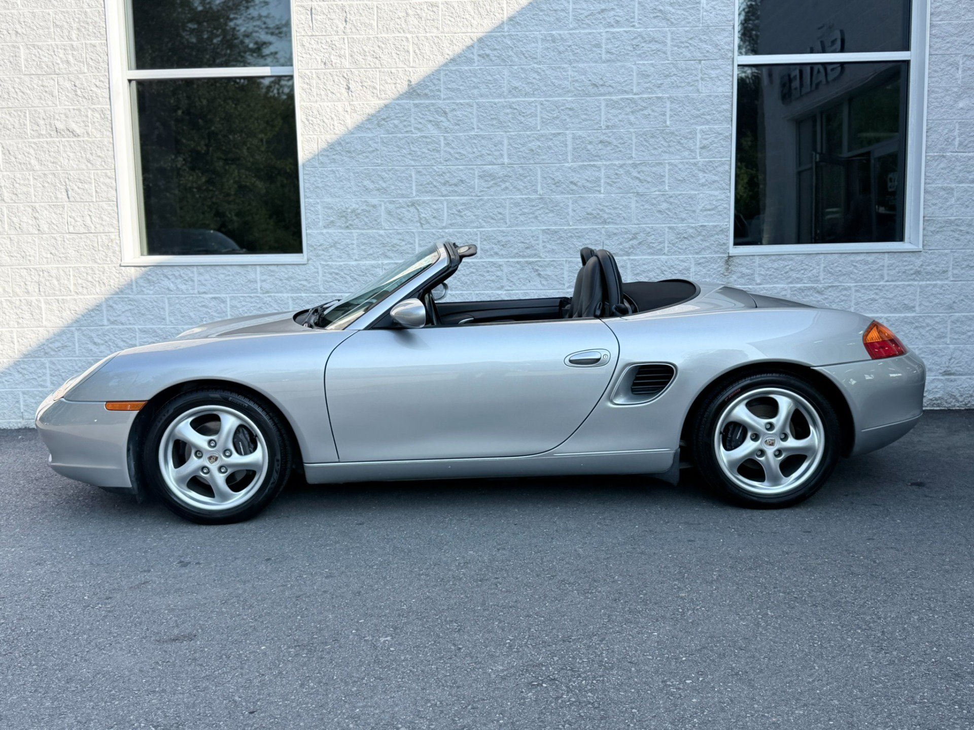 Used 2000 Porsche Boxster RWD image 10