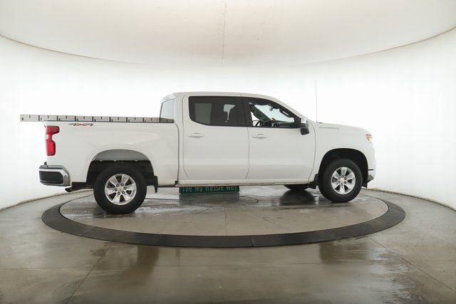 Used 2025 Chevrolet Silverado 1500 LT w/ Work Truck Package image 6