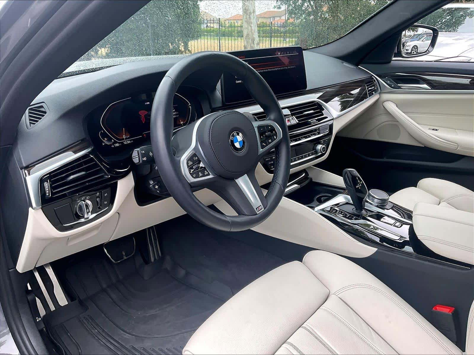 Used 2022 BMW 540i w/ M Sport Package RWD image 15