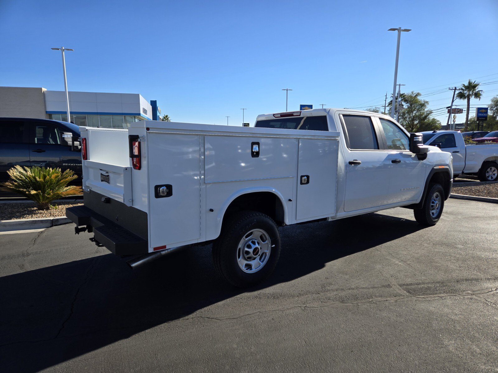 New 2024 GMC Sierra 2500 Pro w/ Convenience Package image 4