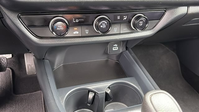 Used 2025 Honda HR-V LX image 17