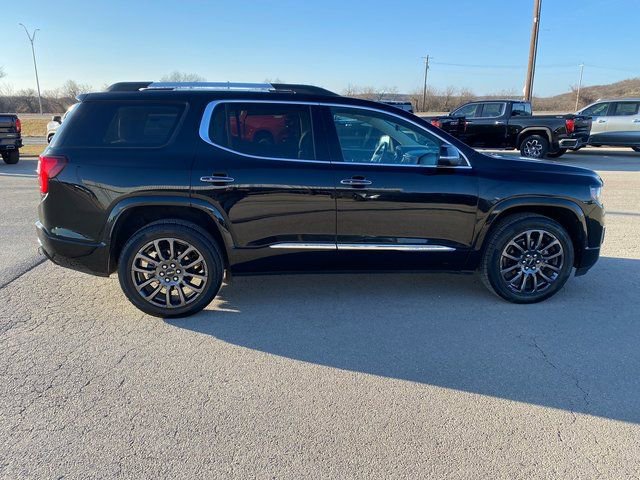 Used 2023 GMC Acadia Denali w/ Black Diamond Edition image 7