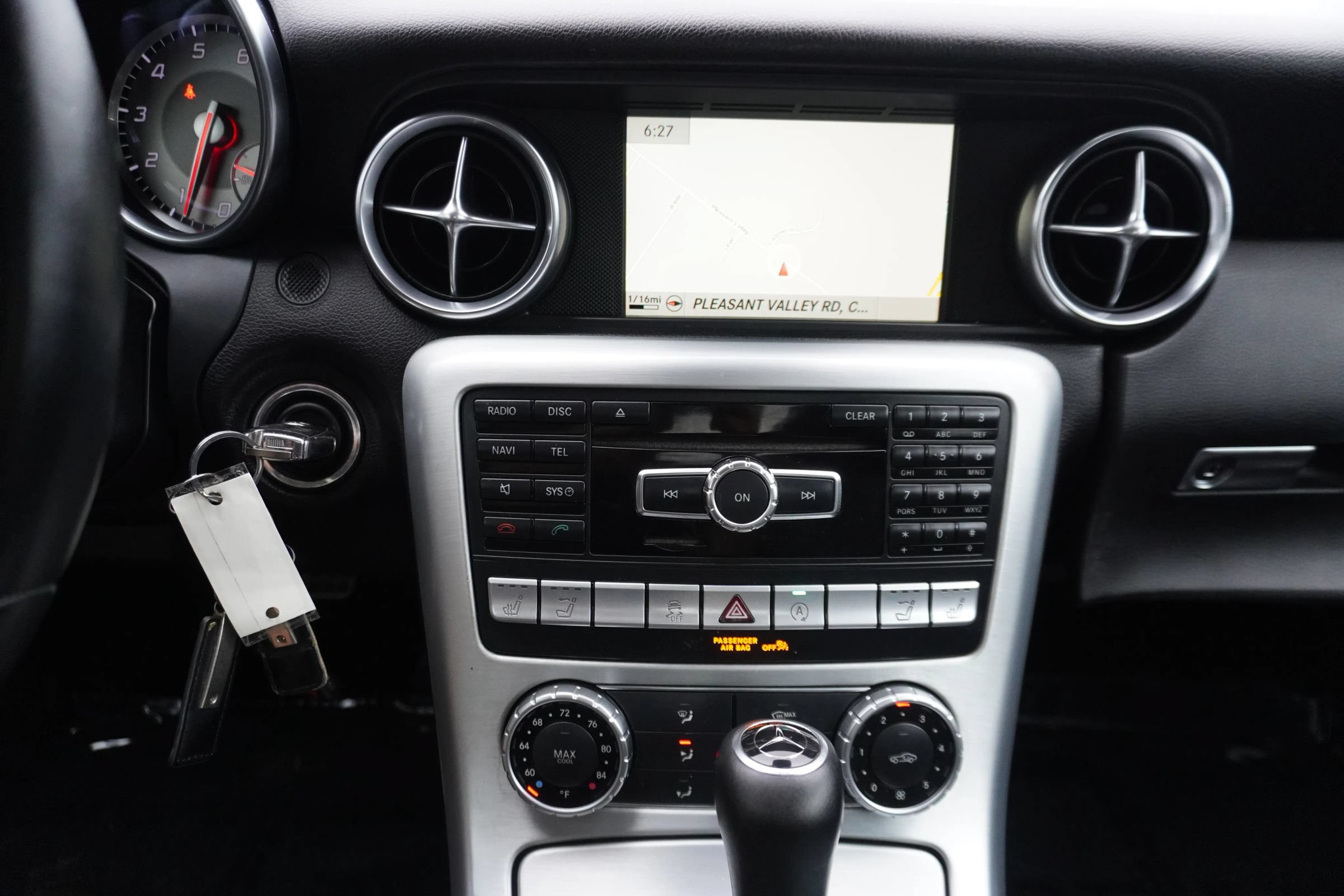 Used 2015 Mercedes-Benz SLK 350 image 17