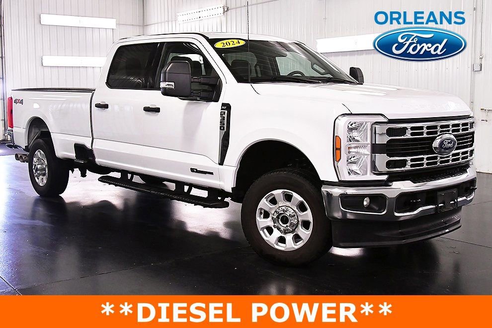 Used 2024 Ford F350 XLT image 1