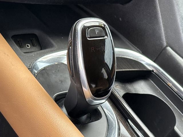Used 2018 Buick Enclave Essence FWD image 36