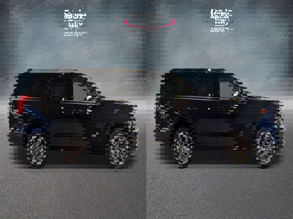 New 2025 Ford Expedition King Ranch image 4