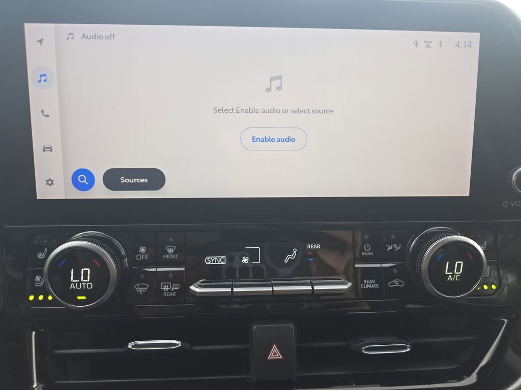 Used 2025 Toyota Highlander Platinum AWD/4WD image 32