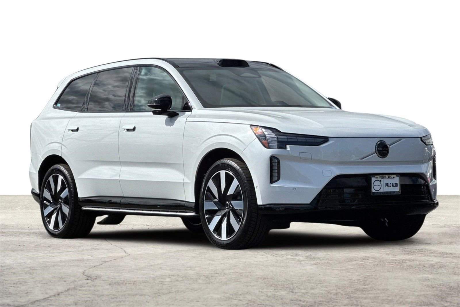 New 2025 Volvo EX90 Plus w/ Protection Package Premier image 9