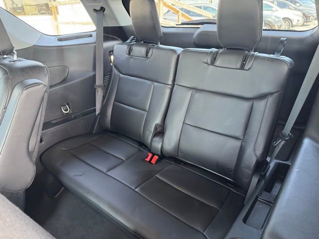 Used 2024 Ford Explorer XLT w/ Equipment Group 202A image 23