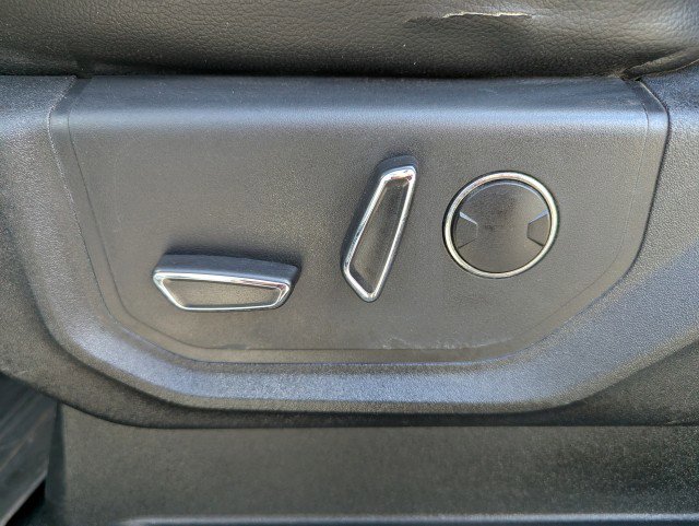 Used 2019 Ford F250 Lariat w/ Lariat Value Package image 12