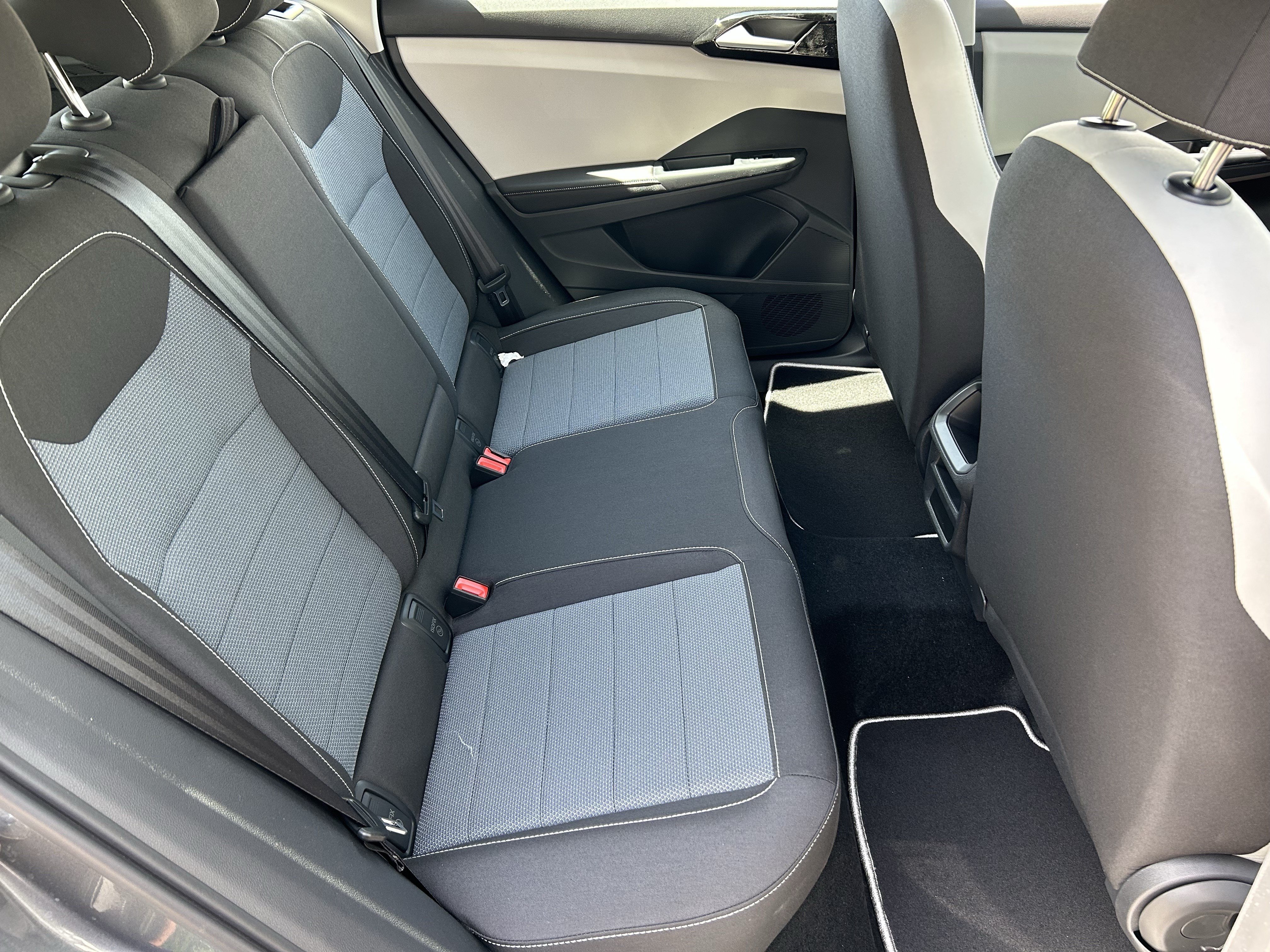 New 2026 Volkswagen Taos S FWD image 10