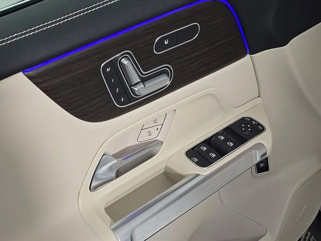 New 2026 Mercedes-Benz GLB 250 4MATIC image 16