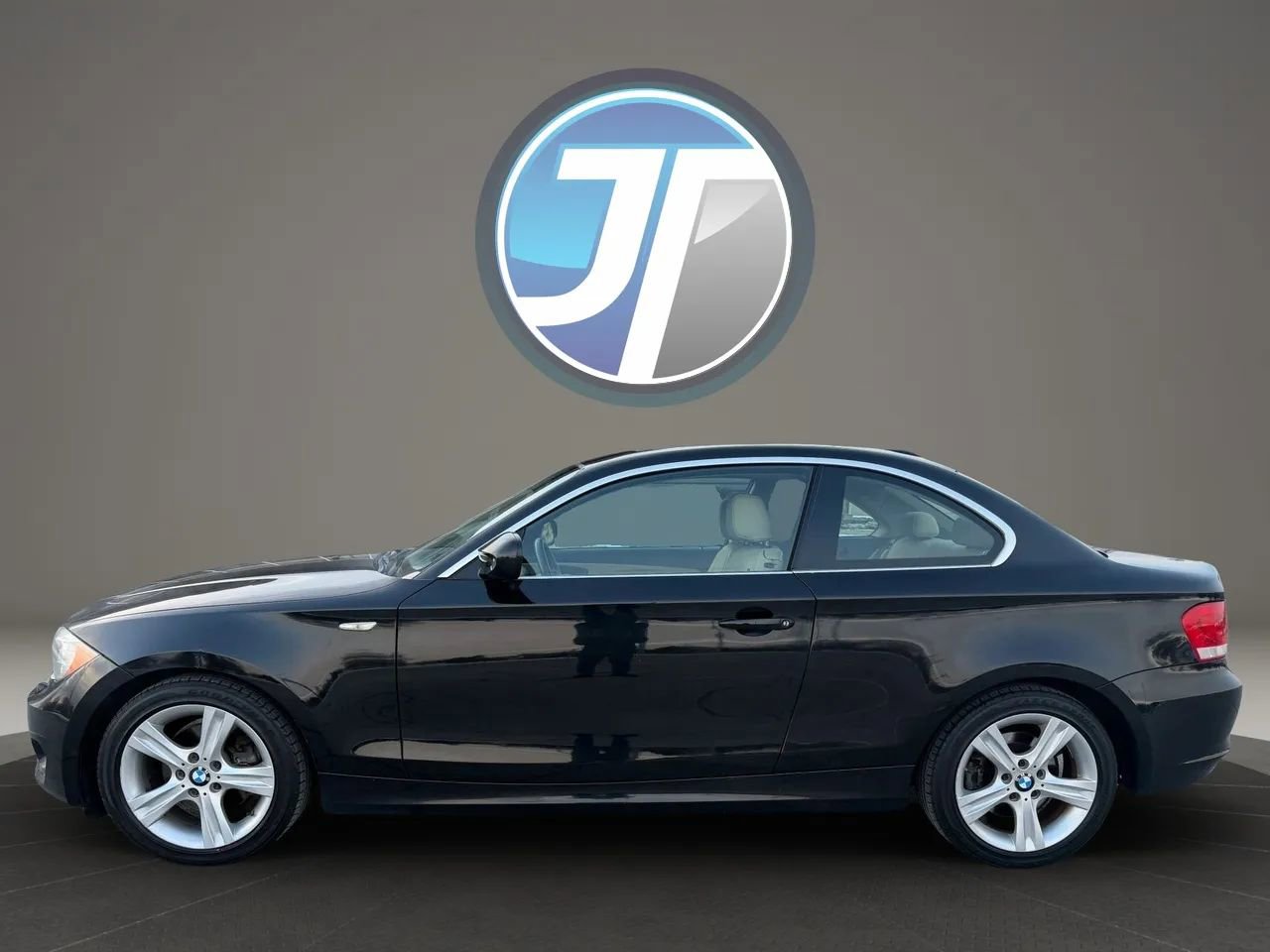 Used 2012 BMW 128i Coupe RWD image 4