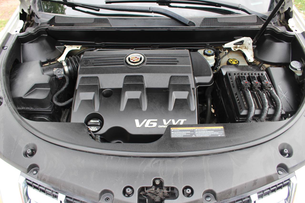 Used 2015 Cadillac SRX Performance w/ Driver Awareness Package AWD/4WD image 48