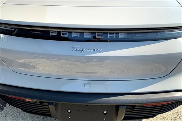New 2025 Porsche Taycan image 37