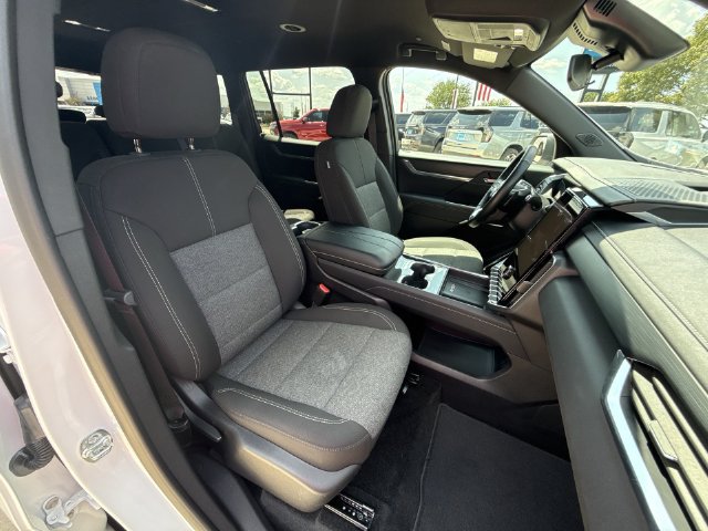 Certified 2025 GMC Acadia Elevation AWD/4WD image 29
