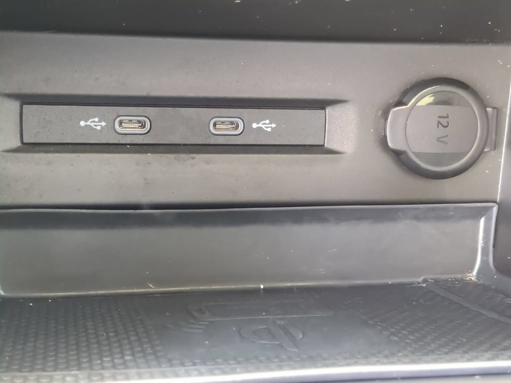 Certified 2022 Volkswagen Taos SE FWD image 23