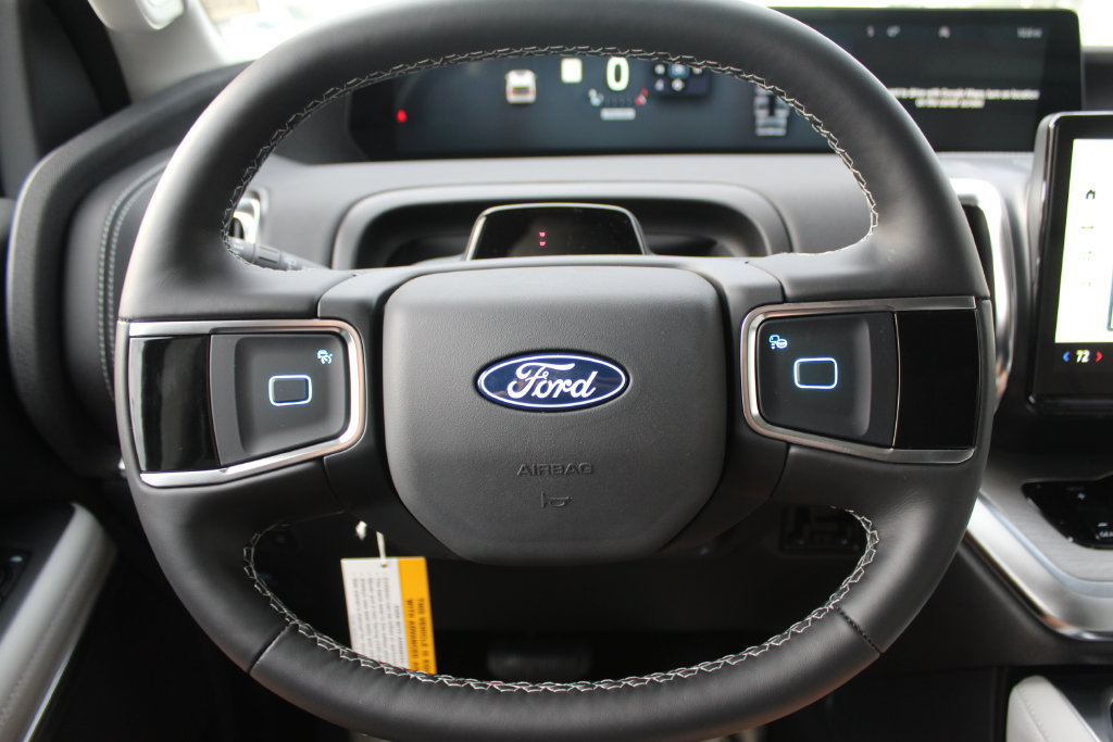 New 2027 Ford Expedition Platinum w/ Driver's Package AWD/4WD image 24