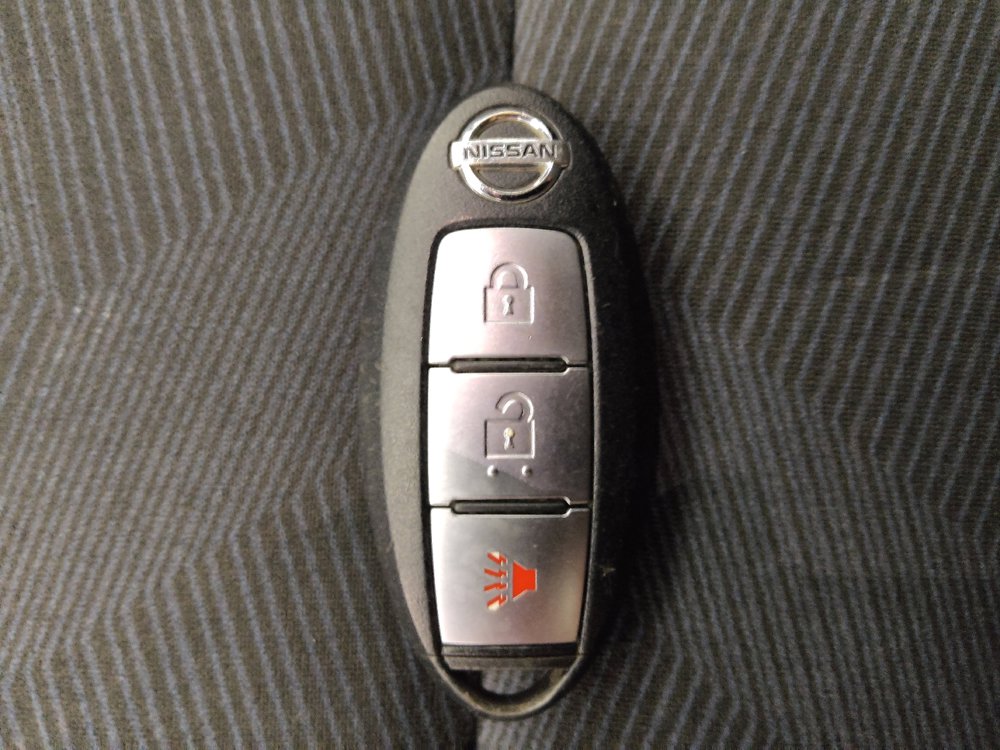 Used 2016 Nissan Rogue SV AWD/4WD image 32