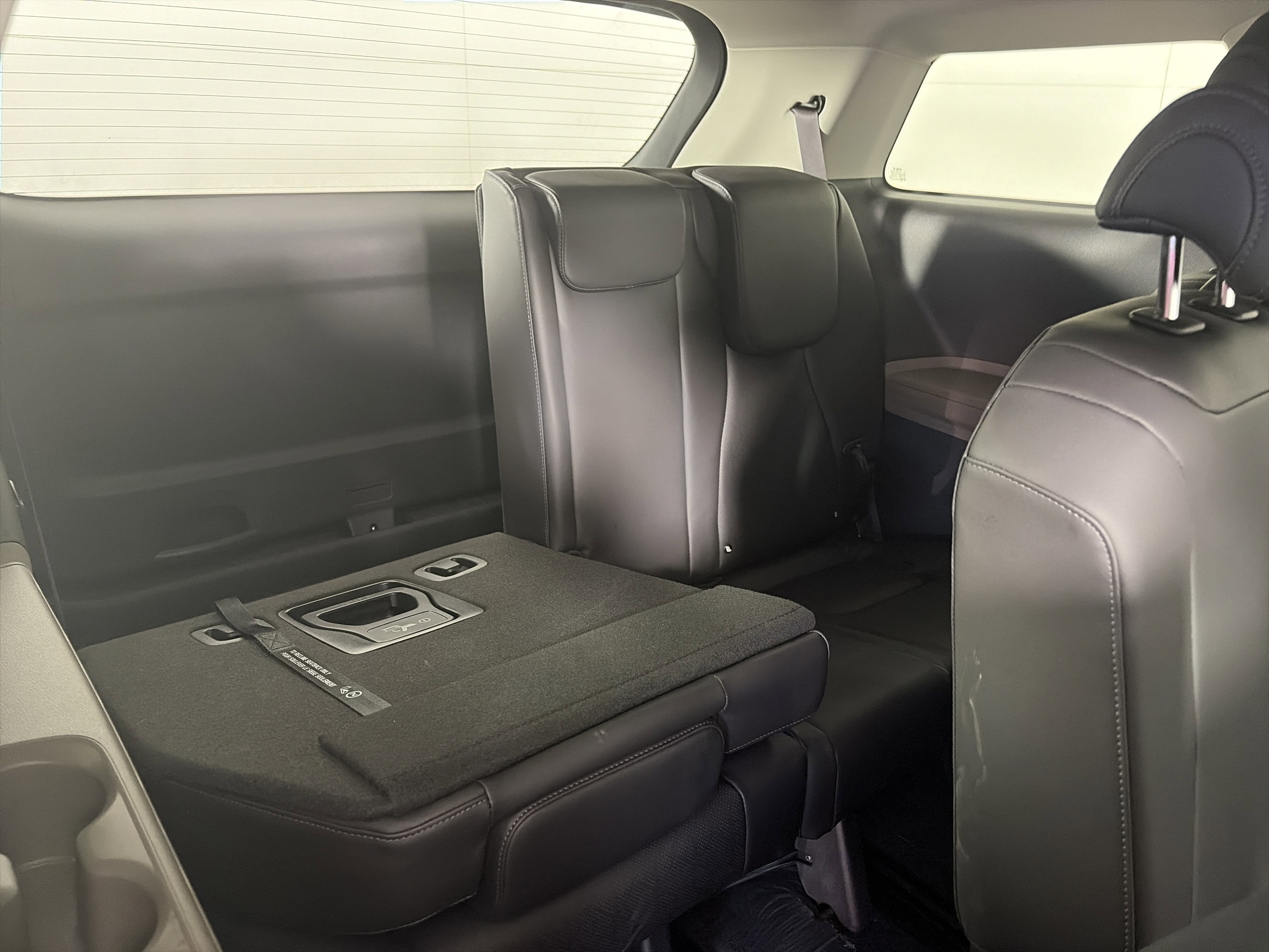 Used 2025 Kia Carnival image 14