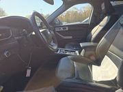 Used 2022 Ford Explorer Limited w/ Equipment Group 301A AWD/4WD image 2