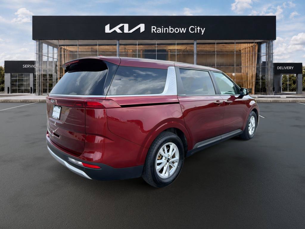 Used 2024 Kia Carnival LX FWD image 5