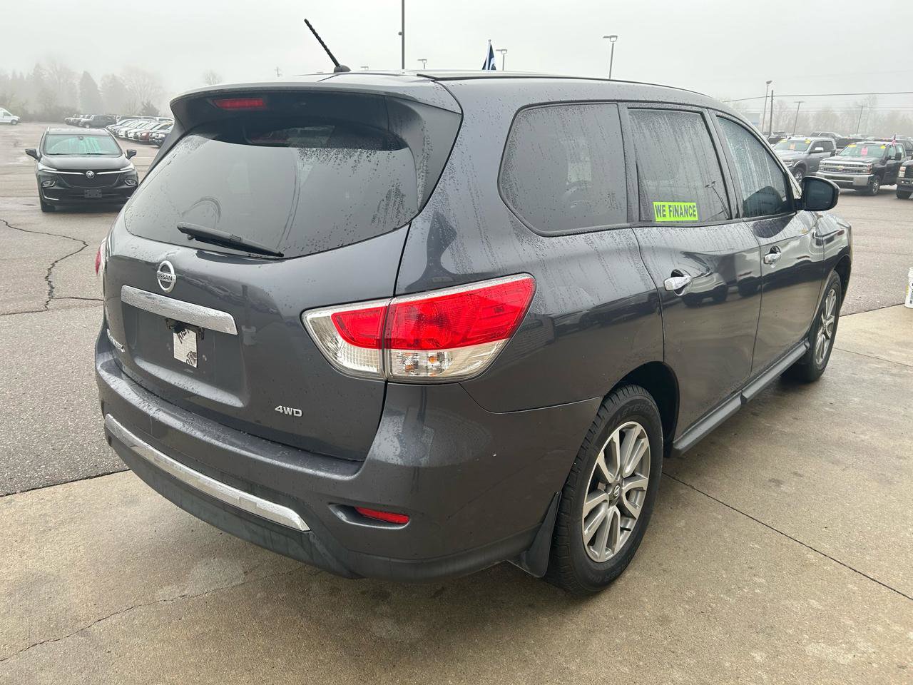 Used 2013 Nissan Pathfinder S AWD/4WD image 5