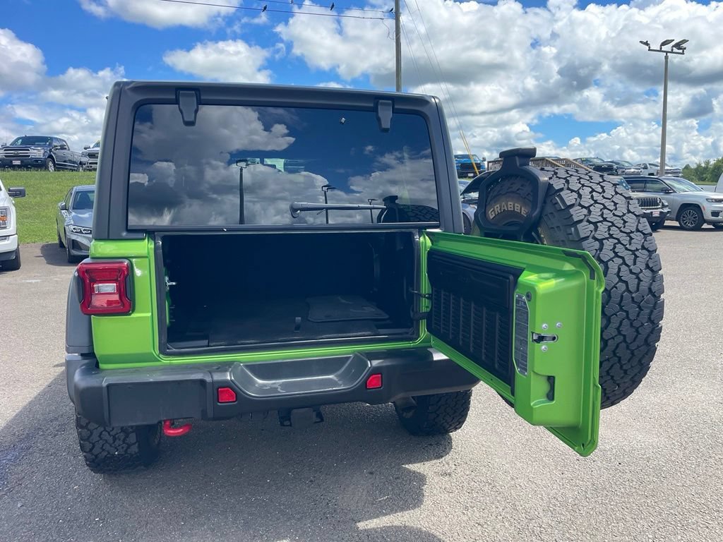 Used 2019 Jeep Wrangler Unlimited Rubicon w/ Dual Top Group AWD/4WD image 11