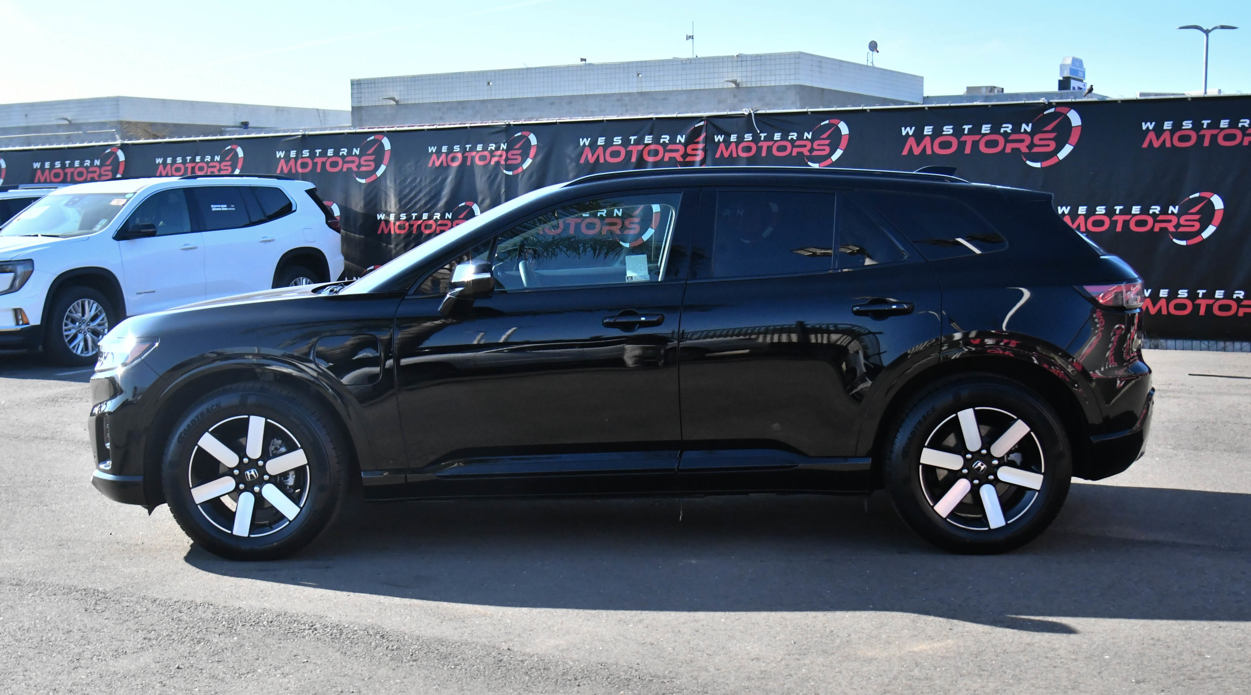 Used 2024 Honda Prologue Touring image 4