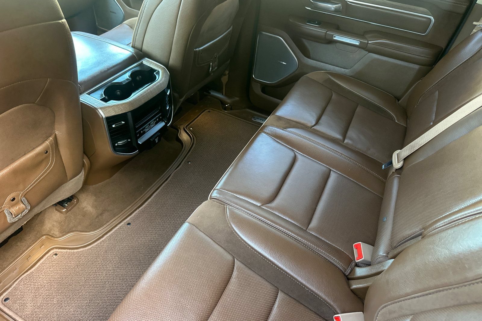 Used 2021 RAM 1500 Limited AWD/4WD image 11