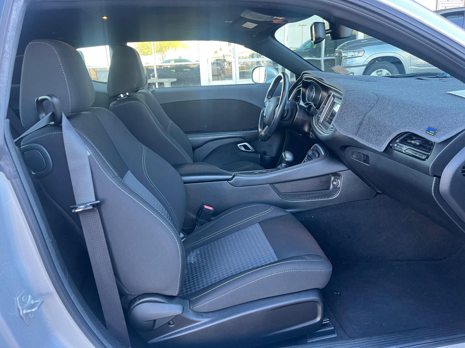 Used 2022 Dodge Challenger SXT image 19