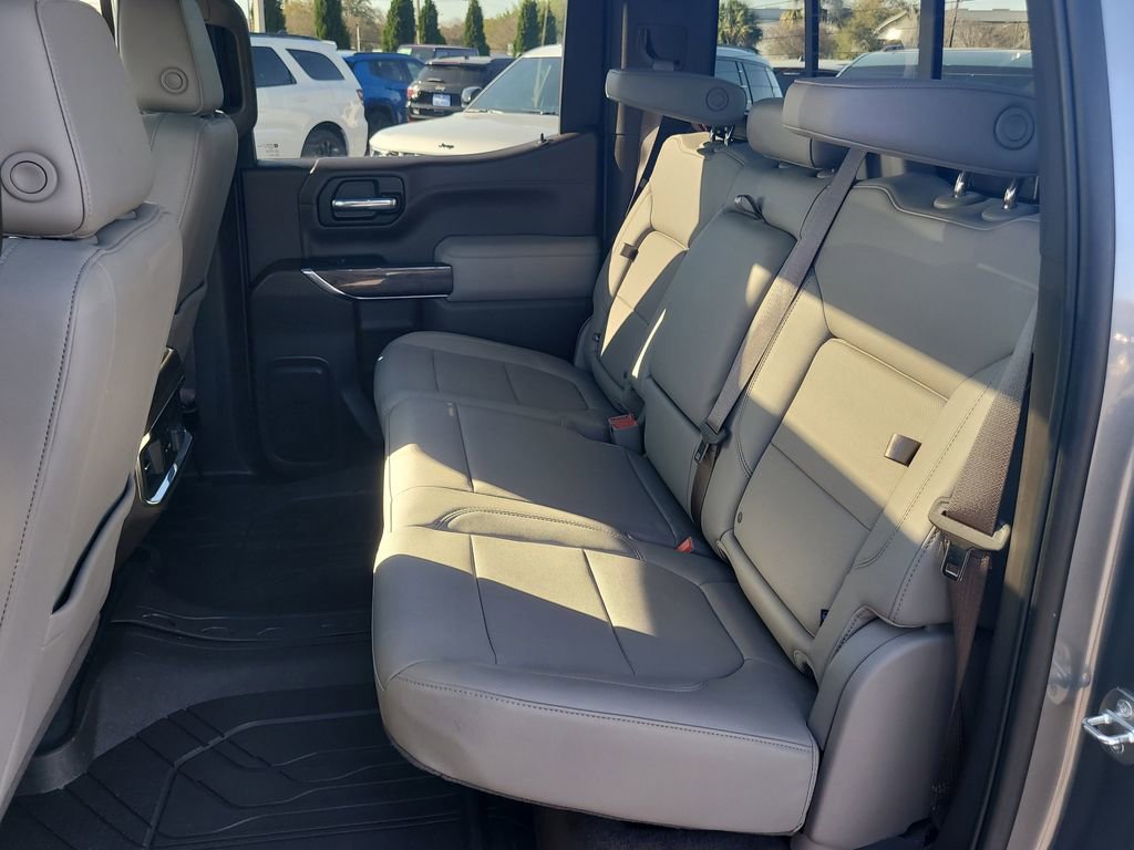 Used 2022 Chevrolet Silverado 1500 LTZ w/ LTZ Premium Package image 12