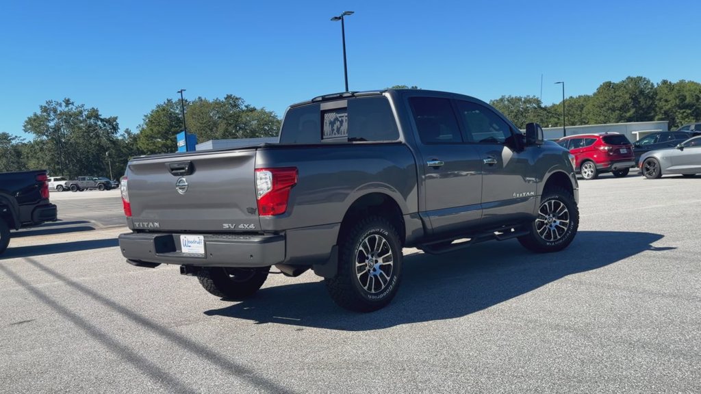 Used 2021 Nissan Titan SV w/ SV Convenience Package AWD/4WD image 8