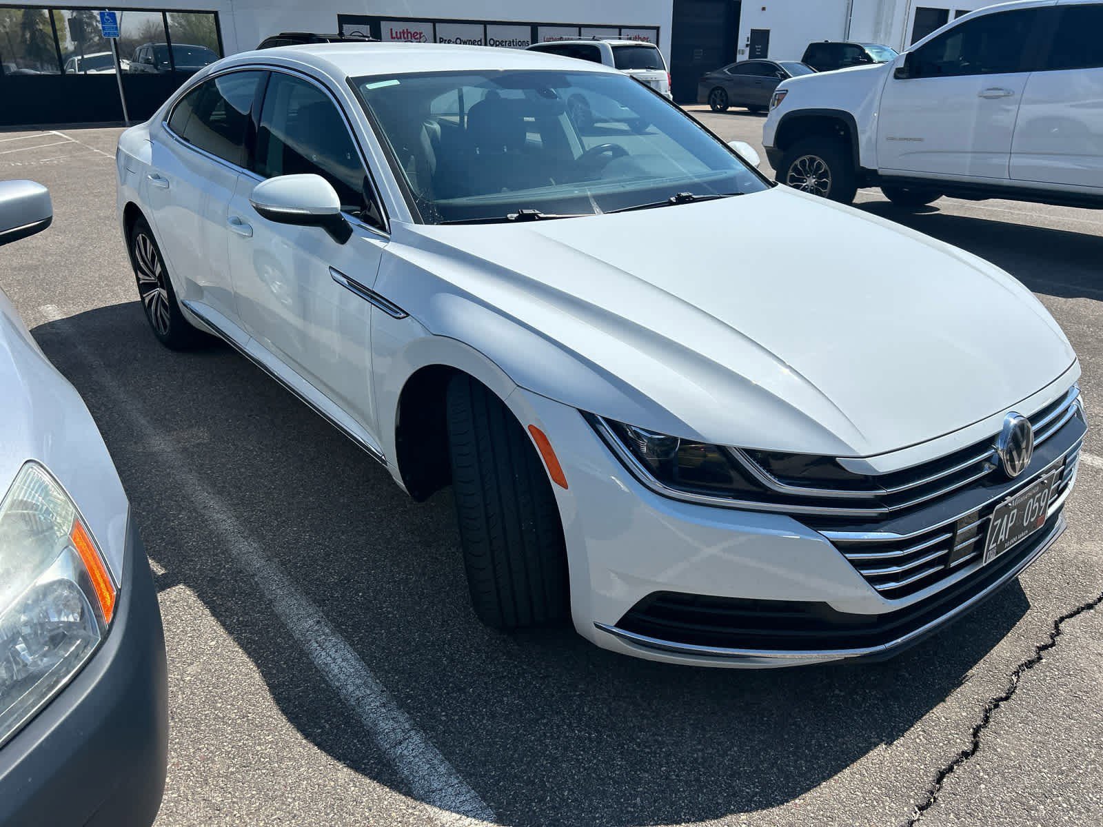 Used 2019 Volkswagen Arteon SE AWD/4WD image 2