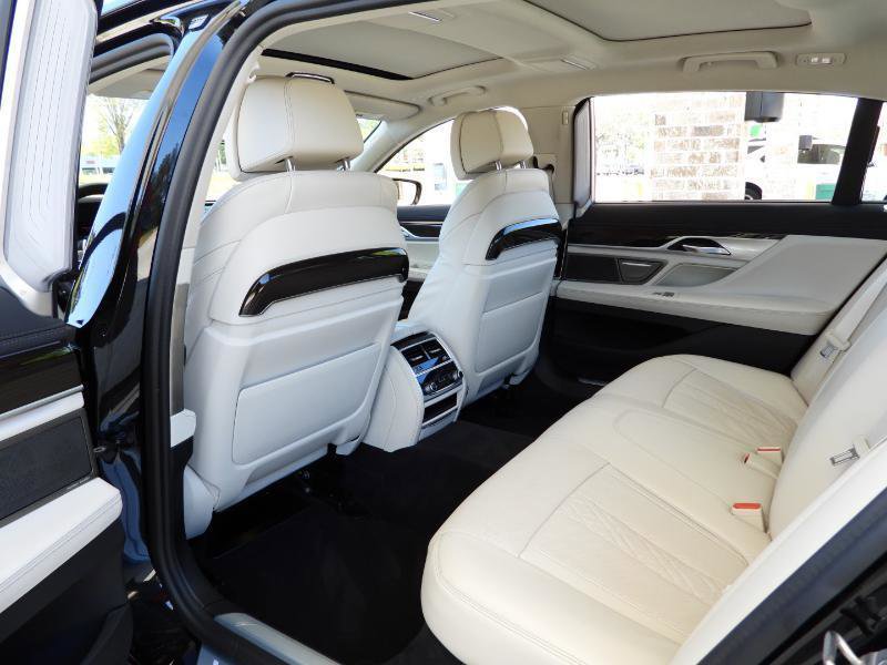 Used 2021 BMW 740i w/ Premium Package image 45