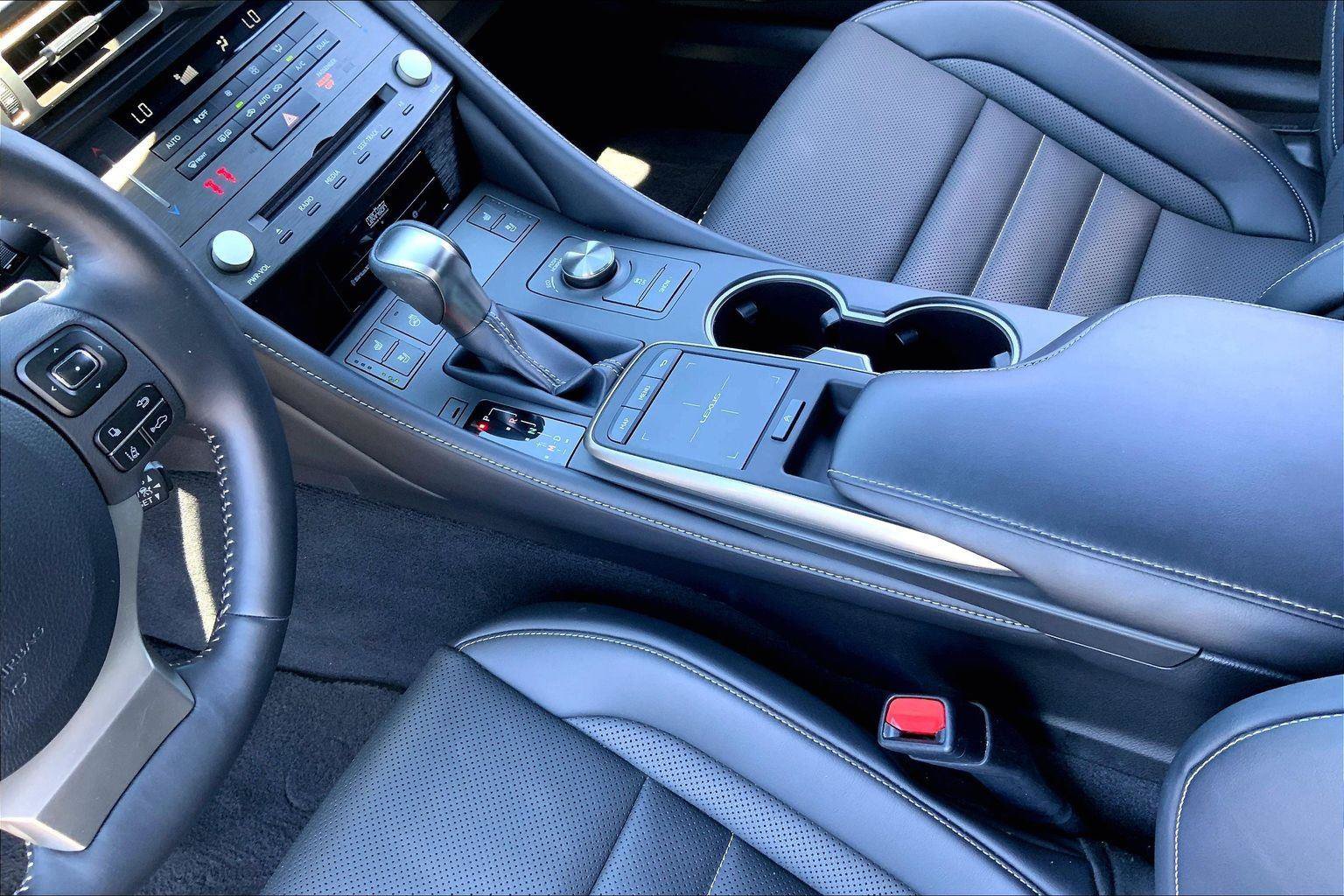 Used 2019 Lexus RC 350 w/ Premium Package RWD image 13