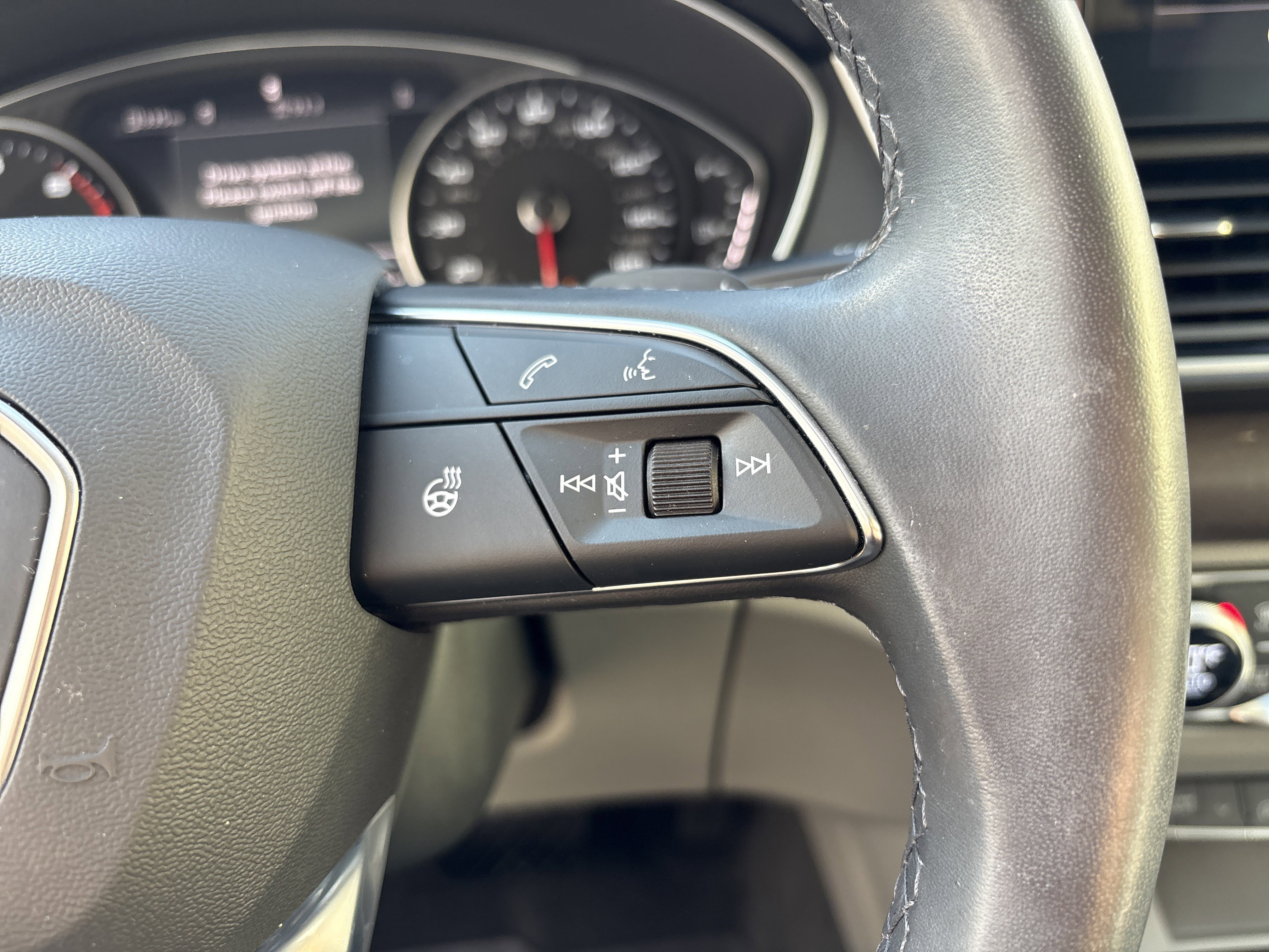 Used 2024 Audi Q5 2.0T Premium w/ Convenience Package image 20