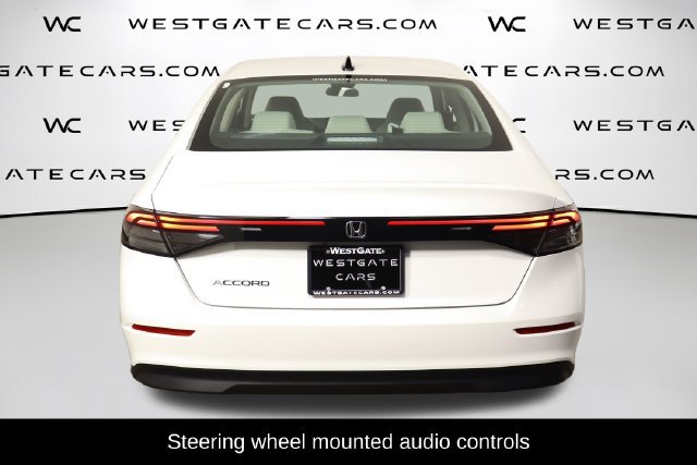 Used 2025 Honda Accord SE image 4