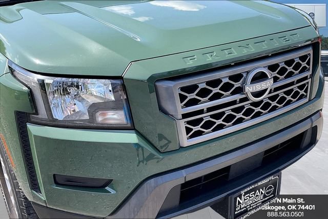 Used 2024 Nissan Frontier SV w/ Technology Package RWD image 31
