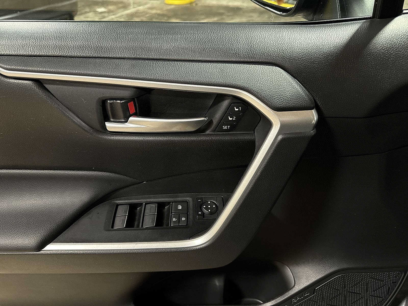 Certified 2023 Toyota RAV4 XLE Premium AWD/4WD image 22