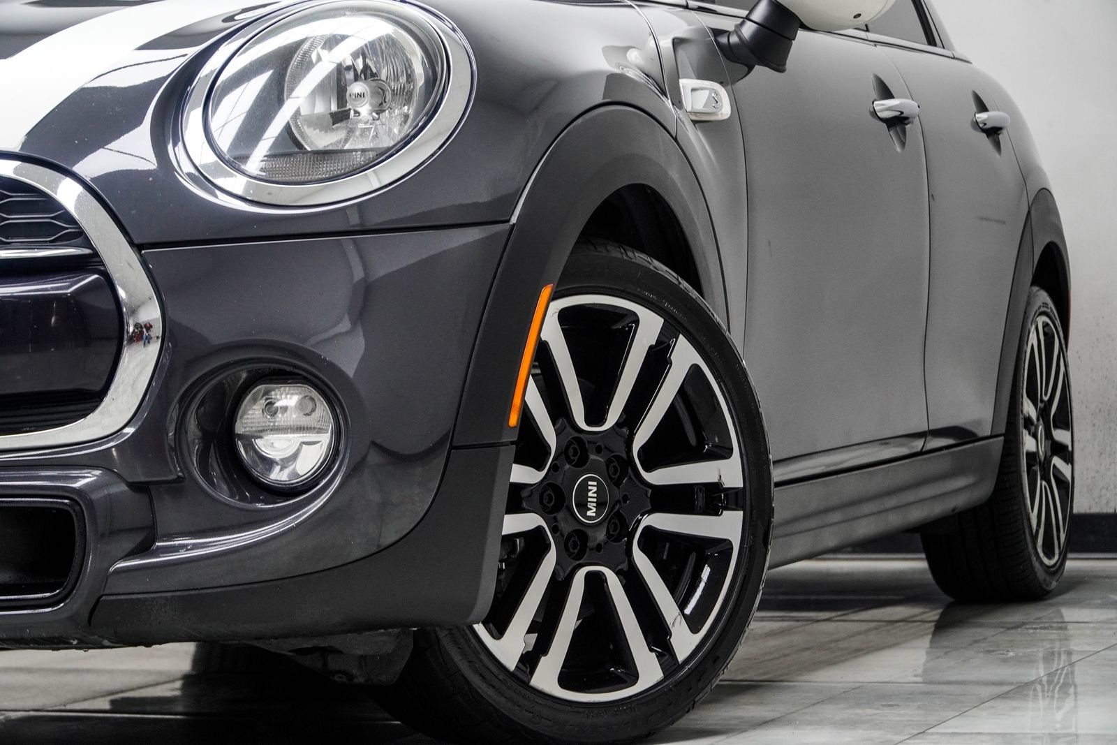 Used 2019 MINI Cooper S image 3