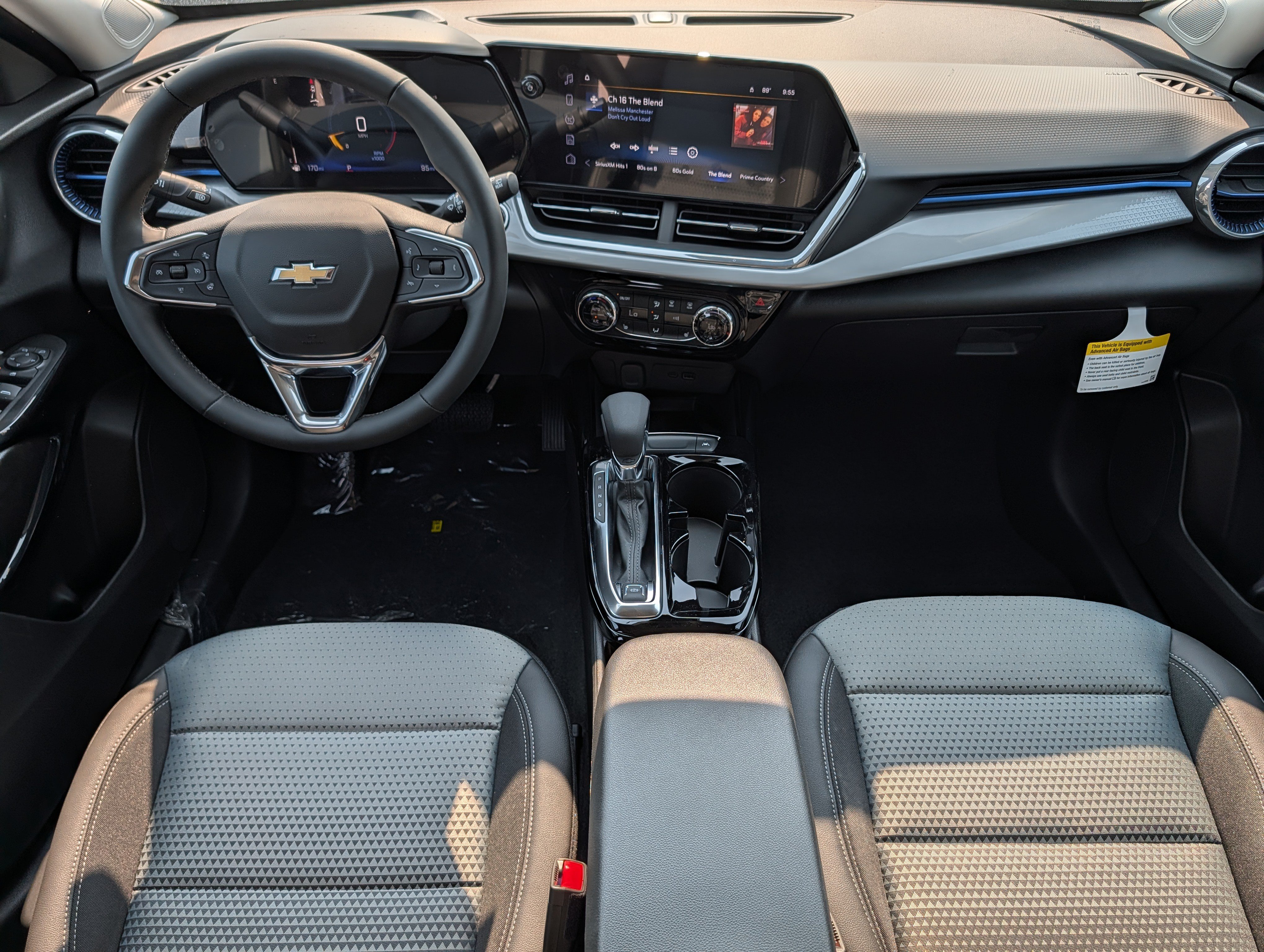 New 2026 Chevrolet Trax LT w/ Sunroof Package FWD image 11
