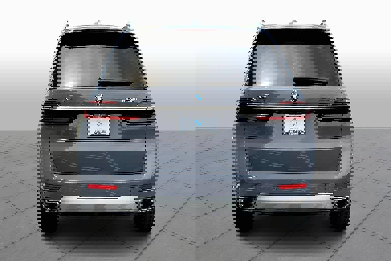 Used 2024 BMW X7 xDrive40i image 4