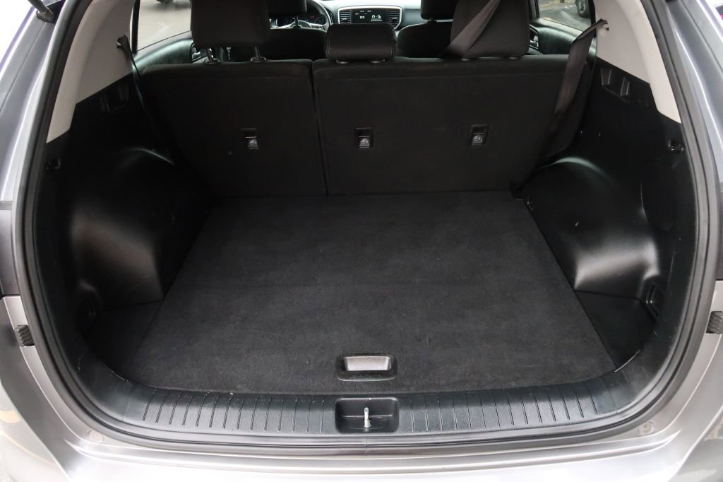 Used 2021 Kia Sportage LX image 10