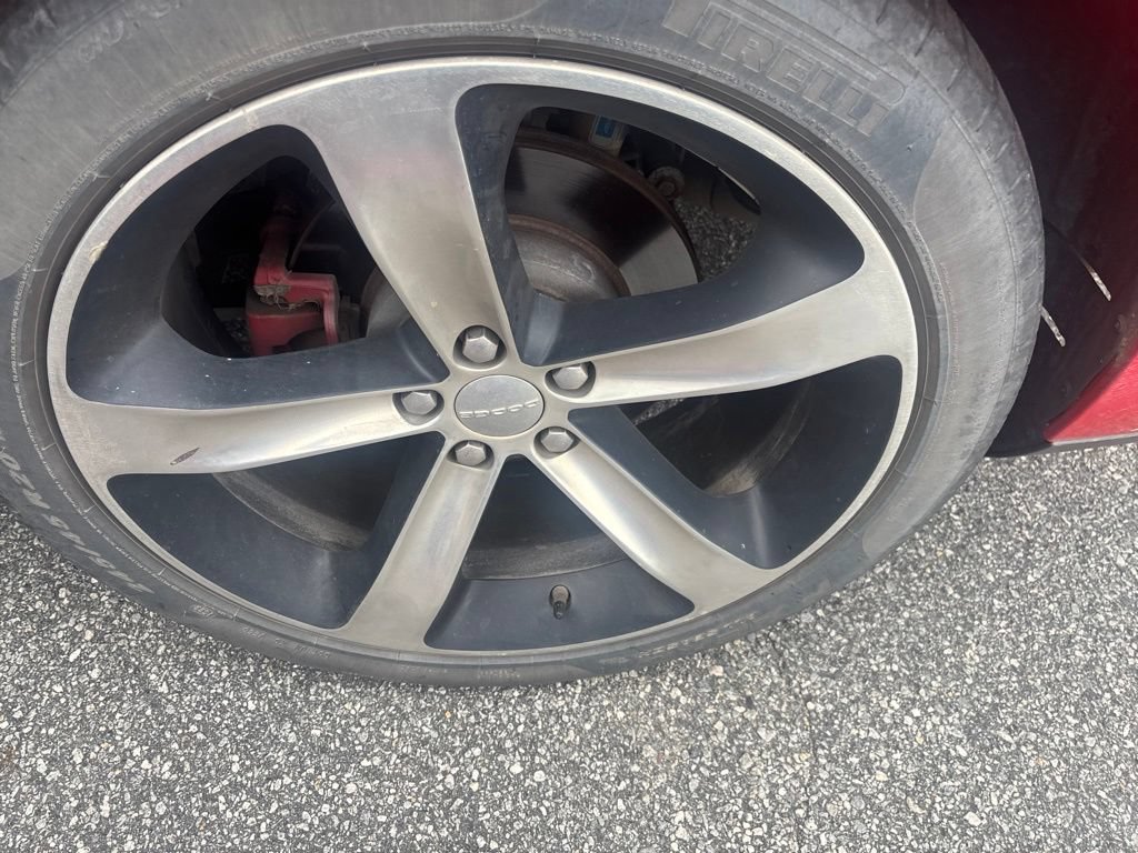 Used 2015 Dodge Challenger R/T Plus RWD image 7