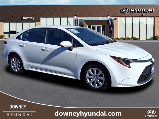 Used 2024 Toyota Corolla LE image 3