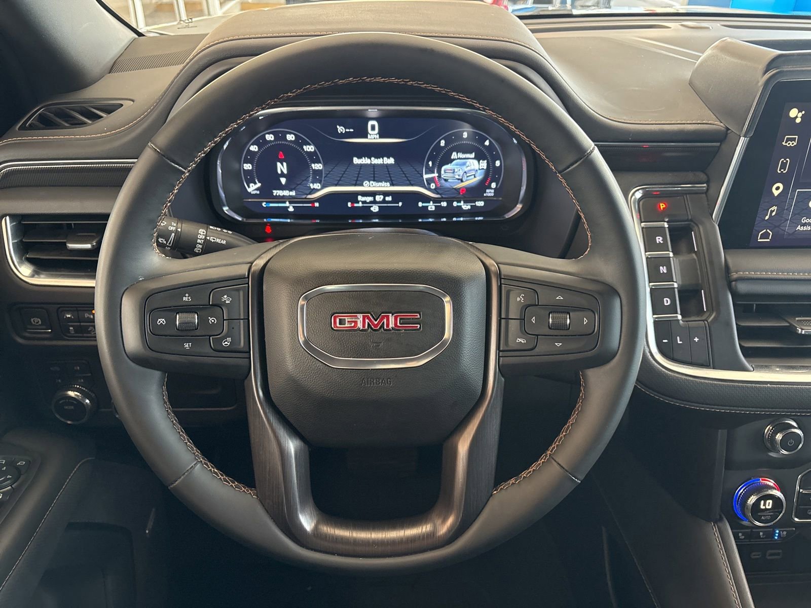 Used 2024 GMC Yukon AT4 w/ AT4 Premium Package AWD/4WD image 31